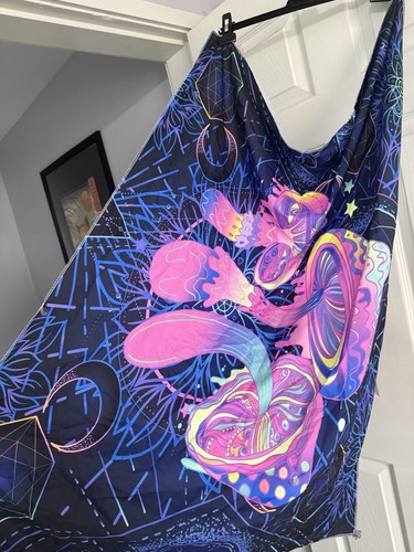 Trippy mushroom tapestry - trippy, wall
